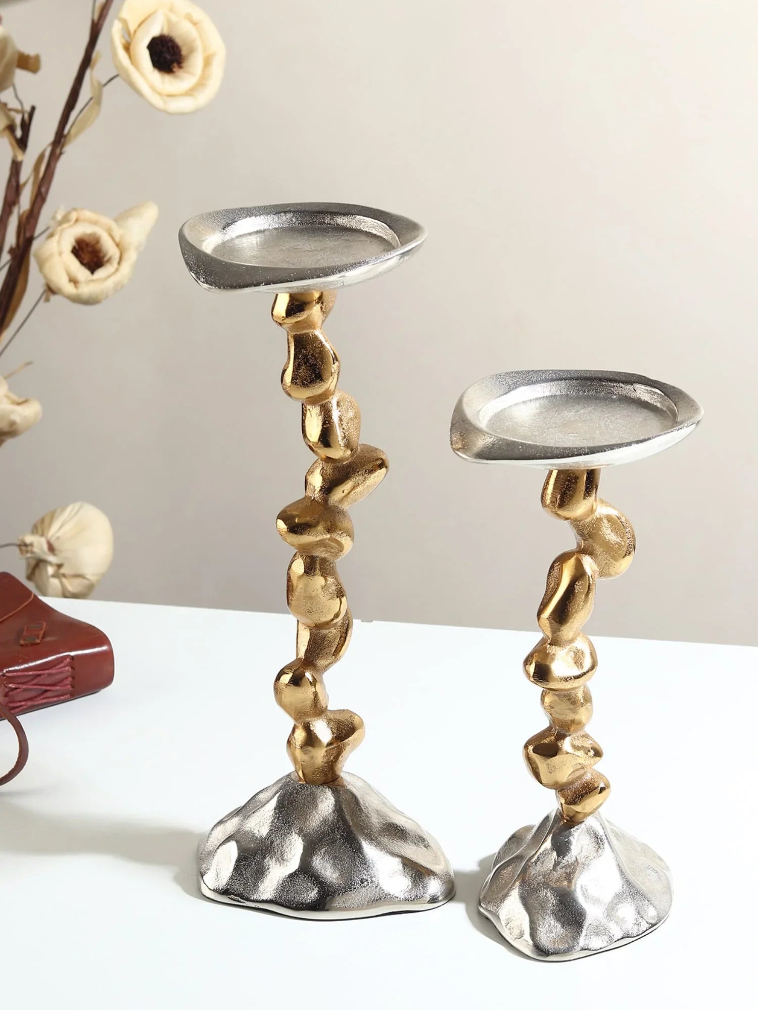 Stones Orivia Candle Holder Set
