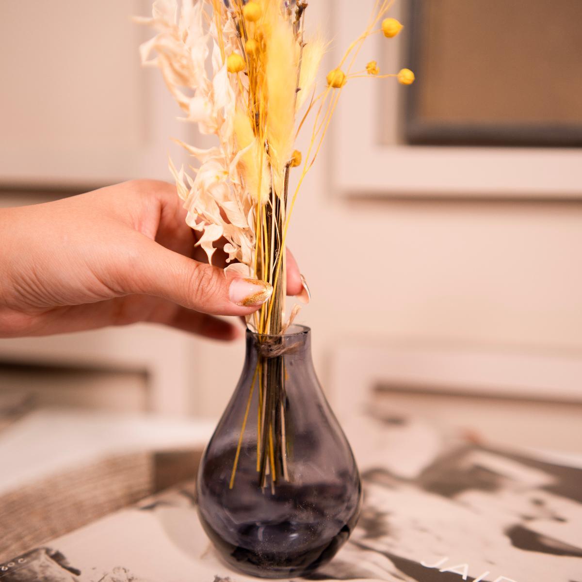 Indigo Elegance Vase With Bunch