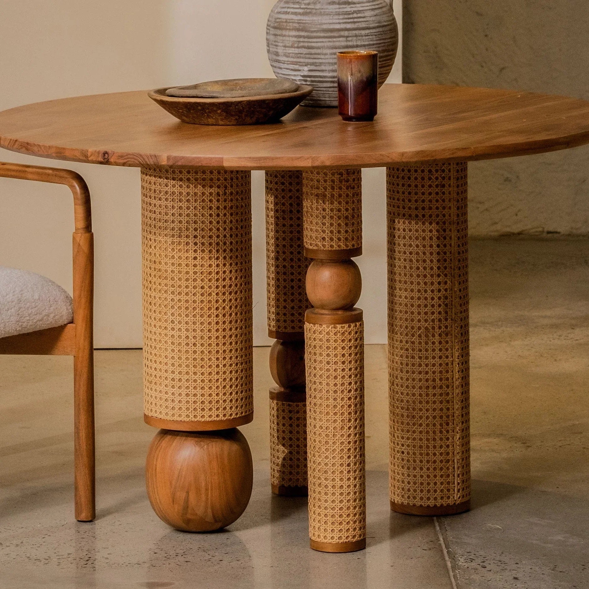 Andaman 4 Seater Round Dining Table Set