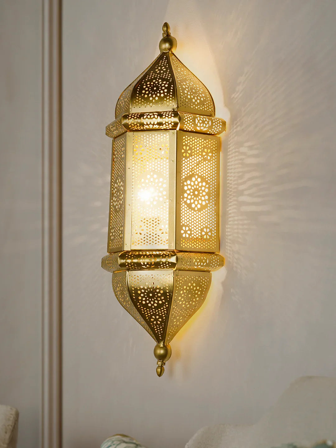 20-Inch Moroccan Gold Jali Wall Sconce | Ornate Arabic Steel Vertical Light Fixture