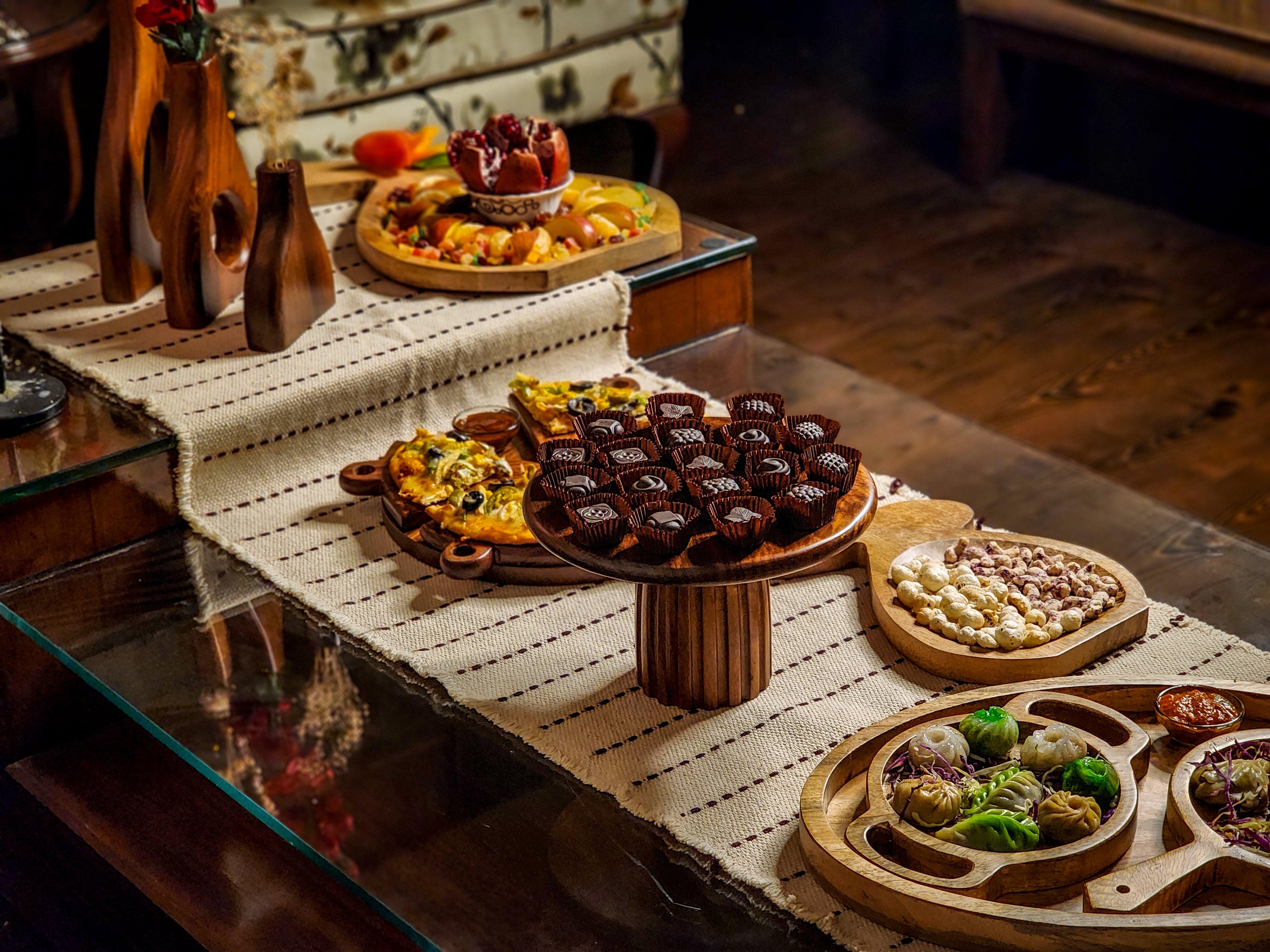Cake Stand | Indian Rosewood Natural Wooden Cake Stand - 1 Pc