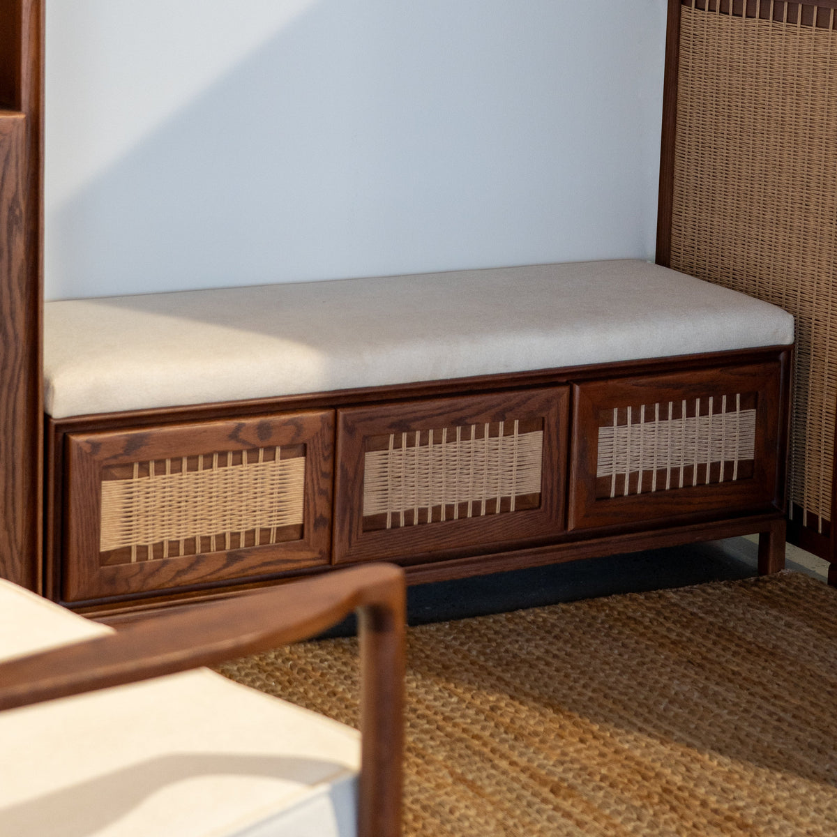 Kanso Entryway Shoe Bench
