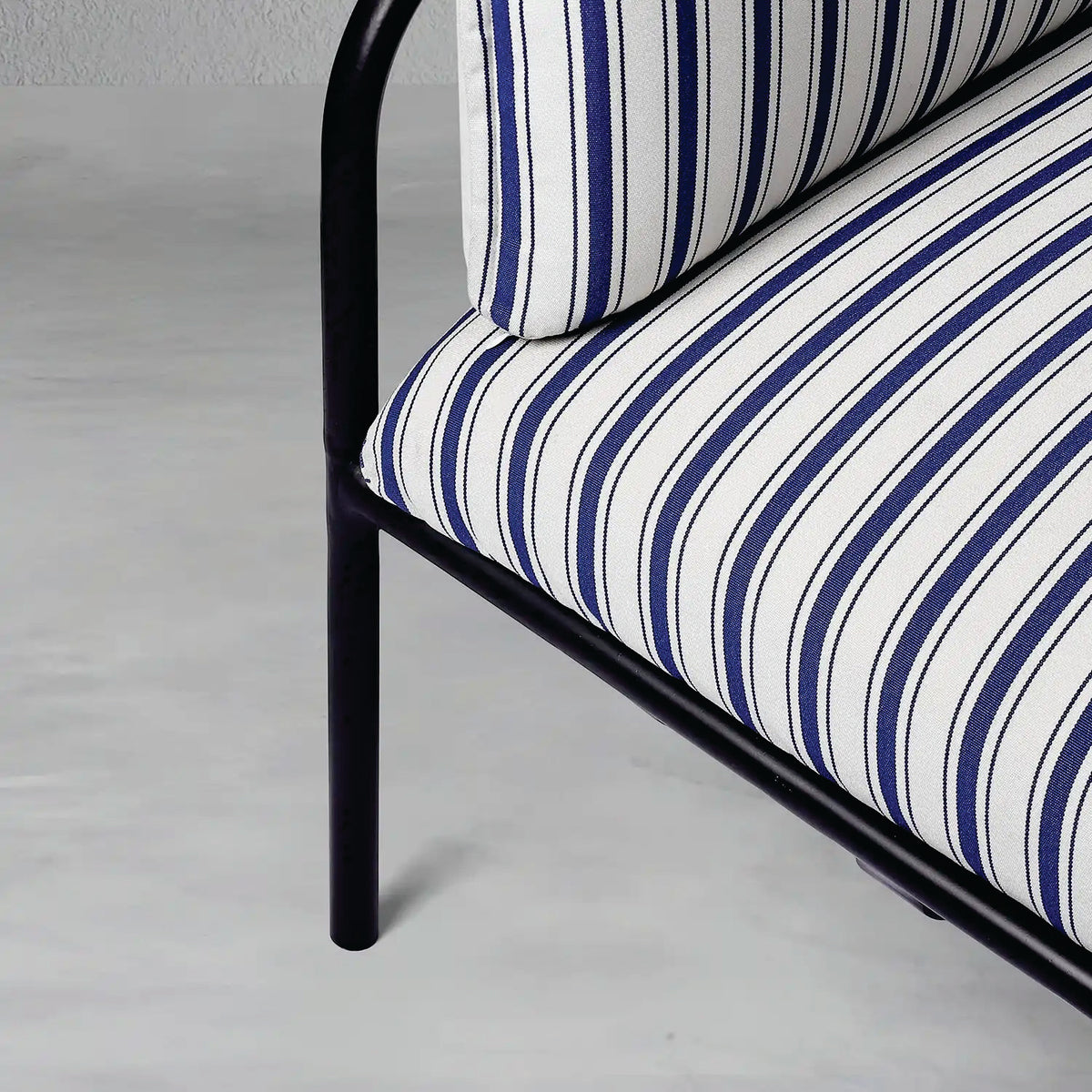 Como Outdoor Lounge Chair