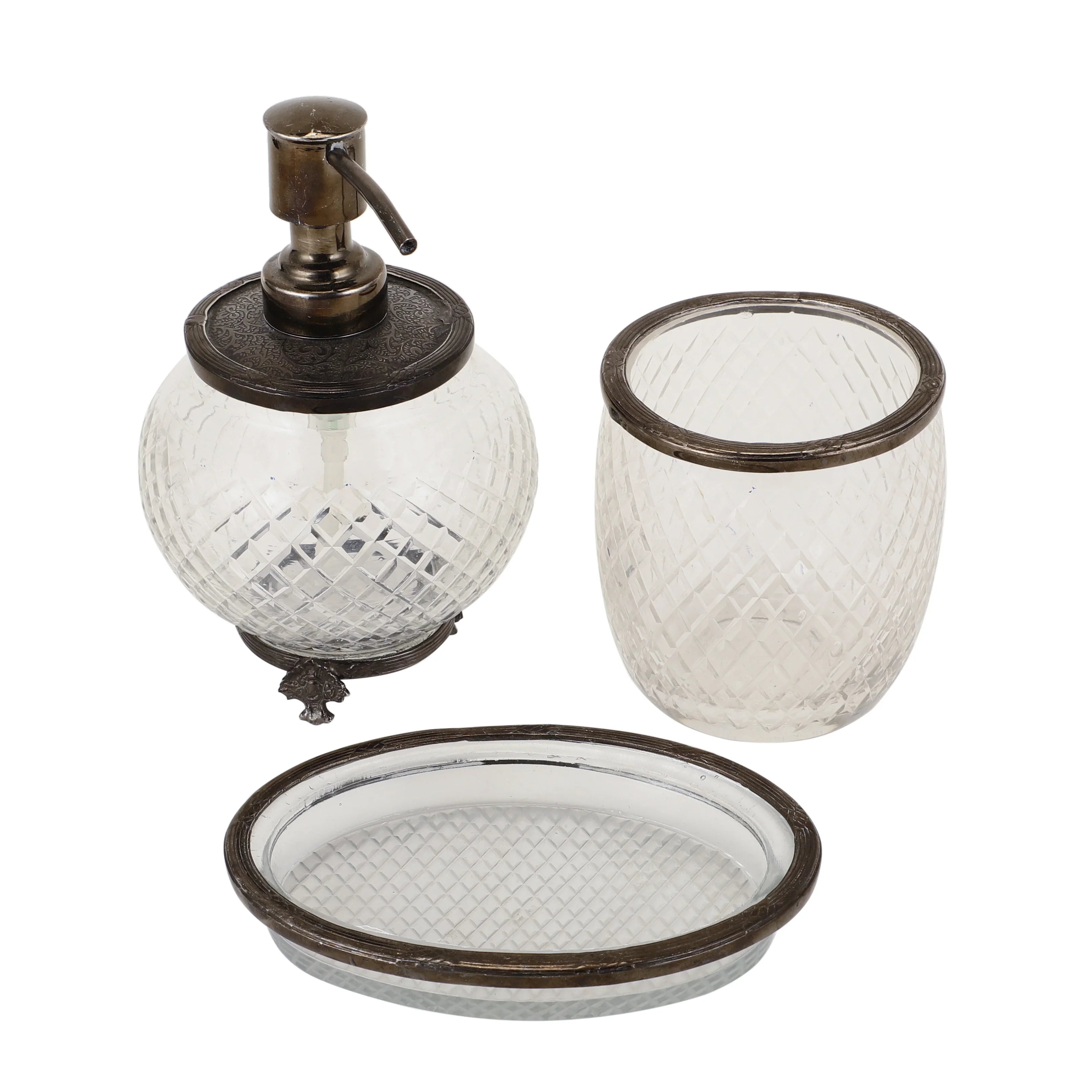 Ava Cystal Cut Bathroom