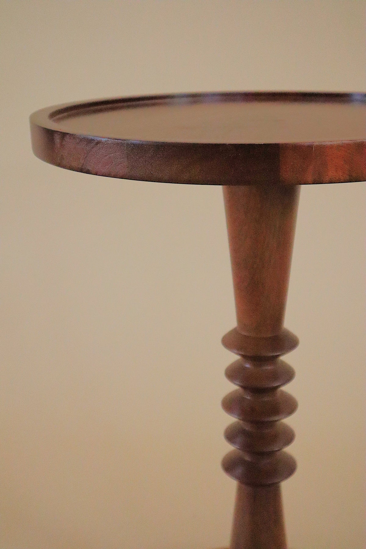 Swivel side table
