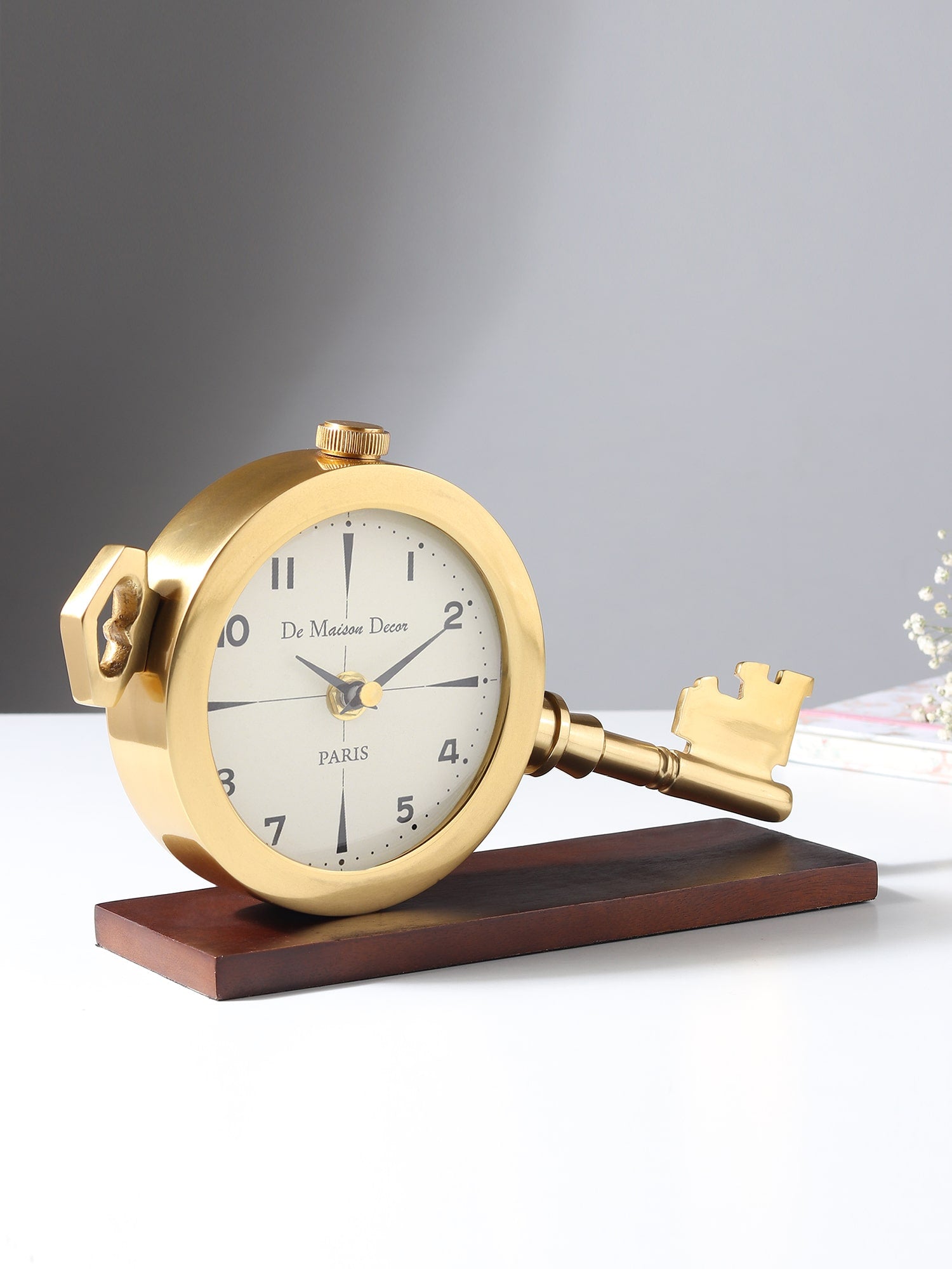 Areios Table clock In