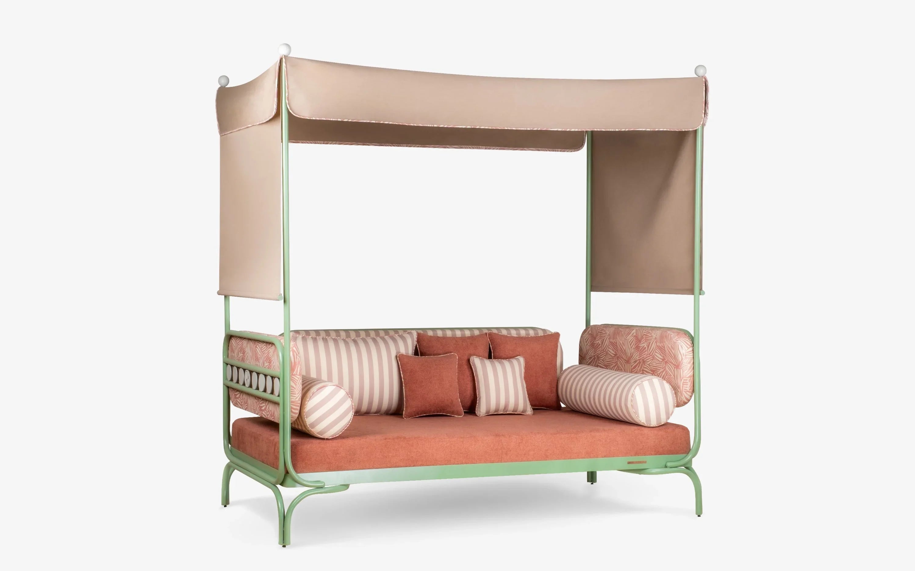 Dastoori Outdoor Day Bed