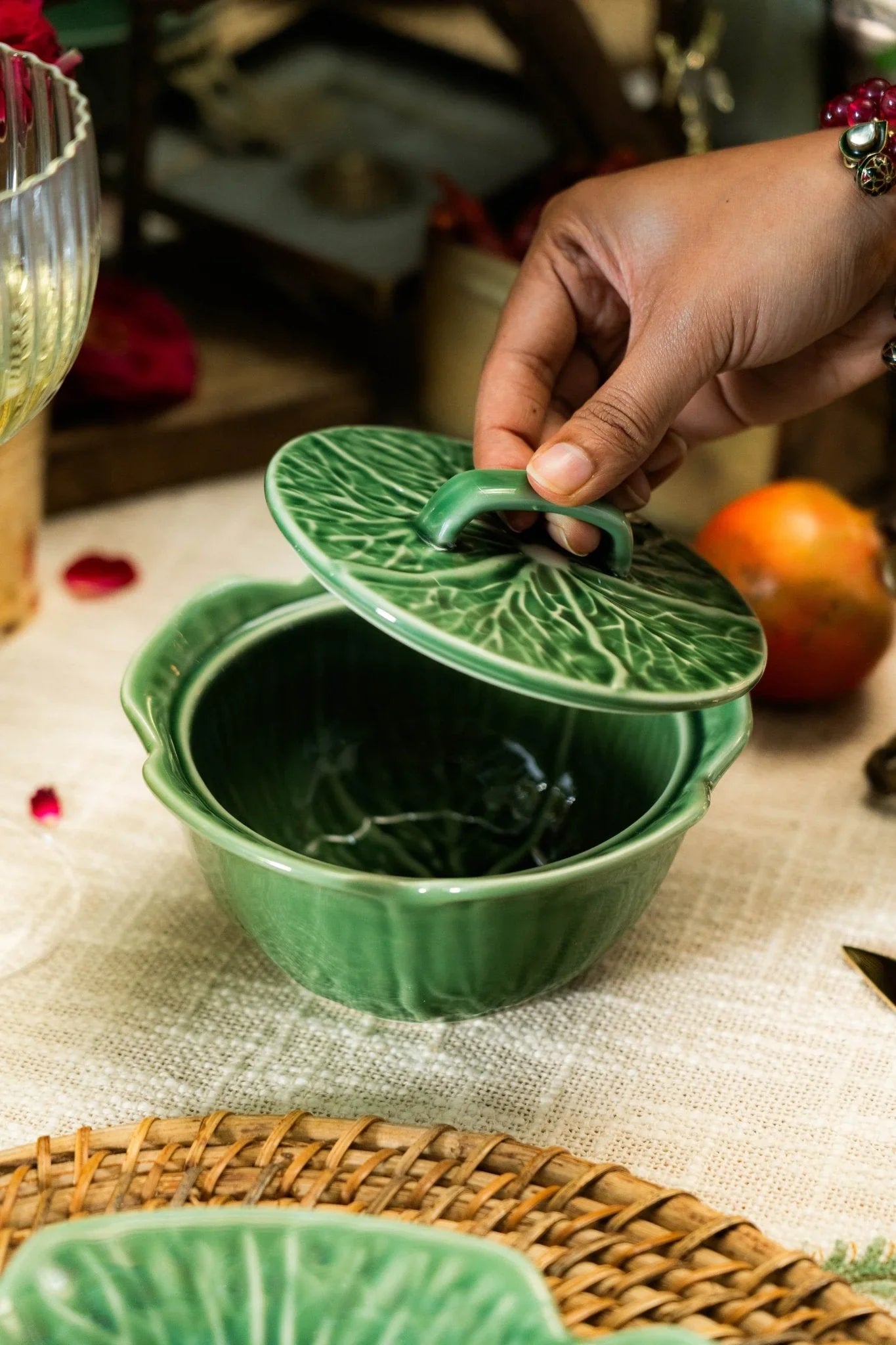 Parna Serving Bowl With Lid