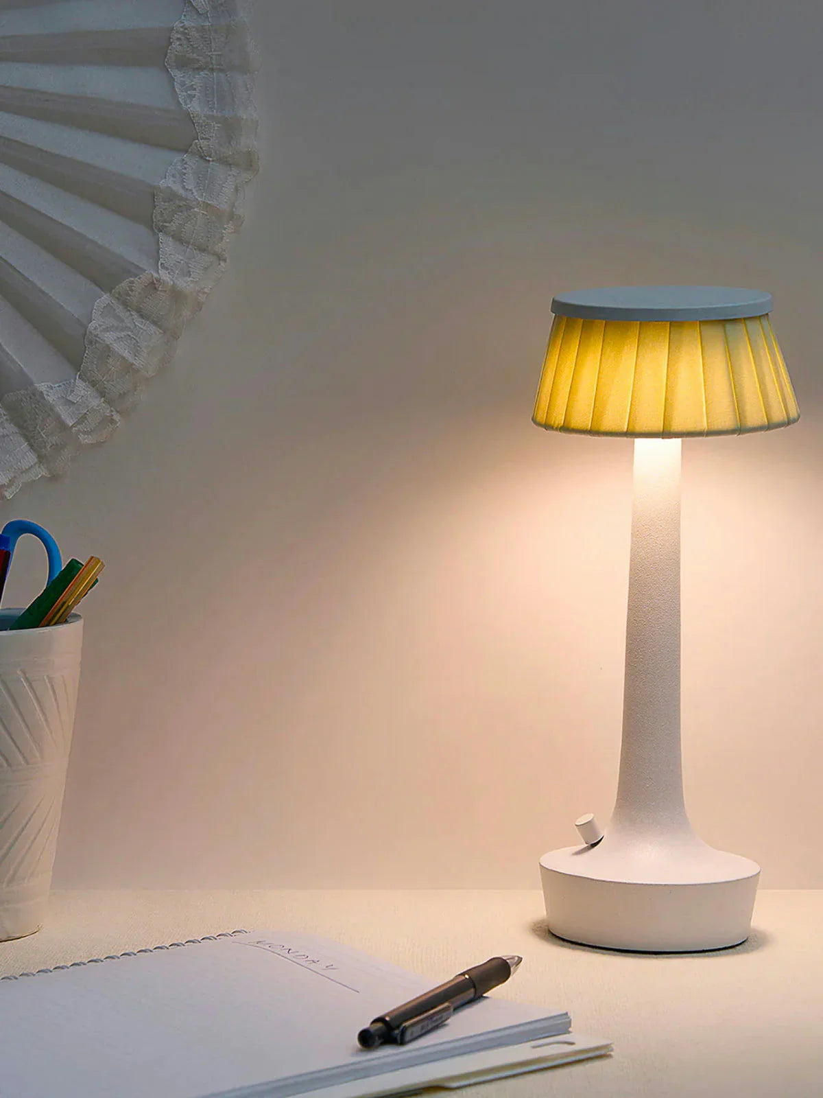 Paralume Cordless Rechargeable LED Table Lamp for Living Room | Retro Modern Design Lamp