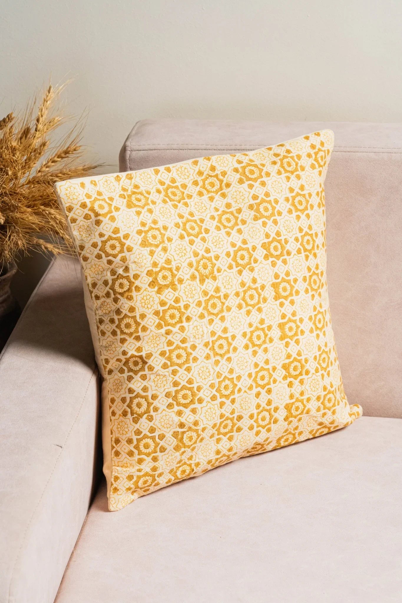 Gehuva Rang Floral Chhaap Cushion Cover
