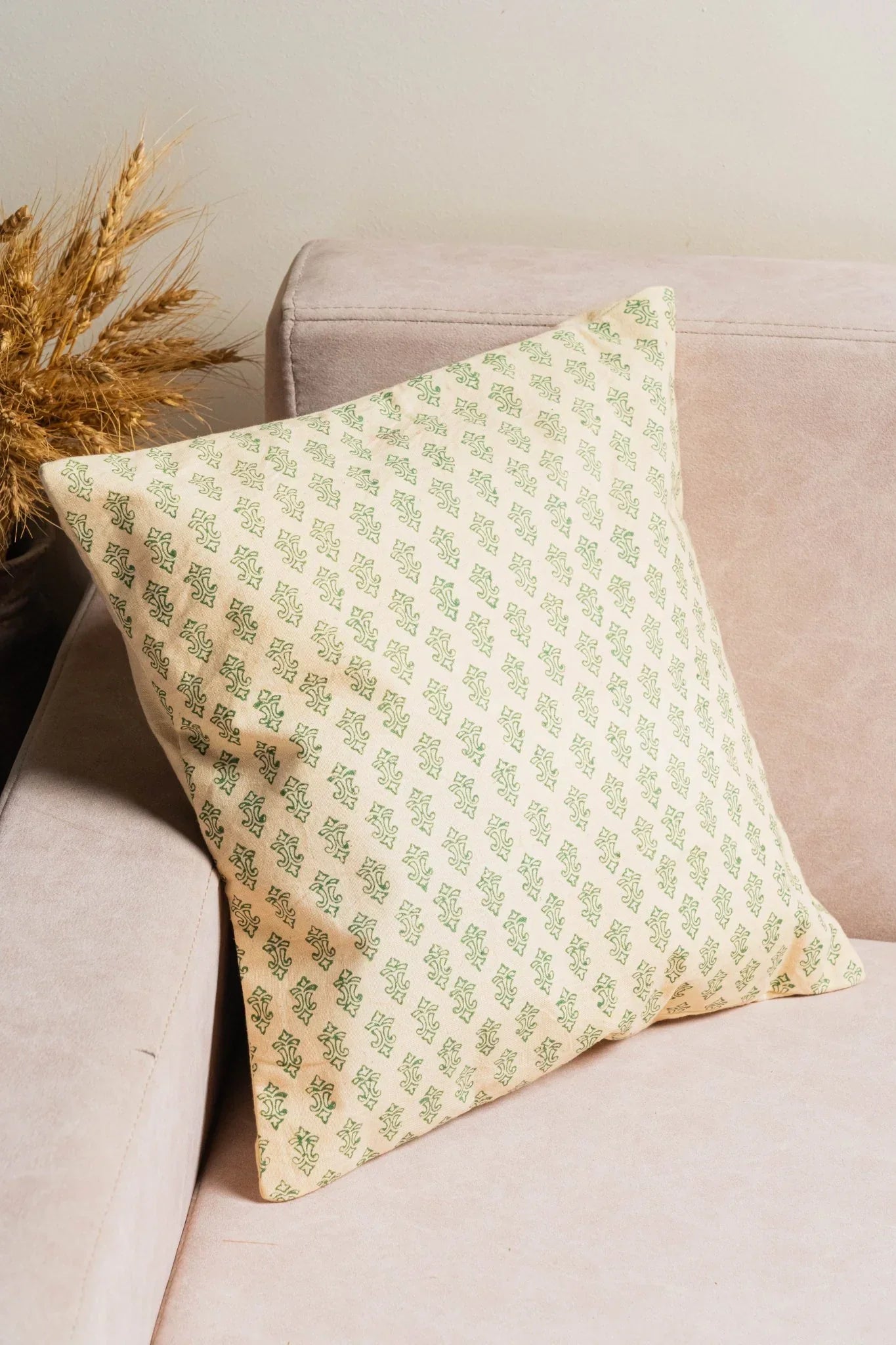 Panna Rang Cushion Cover