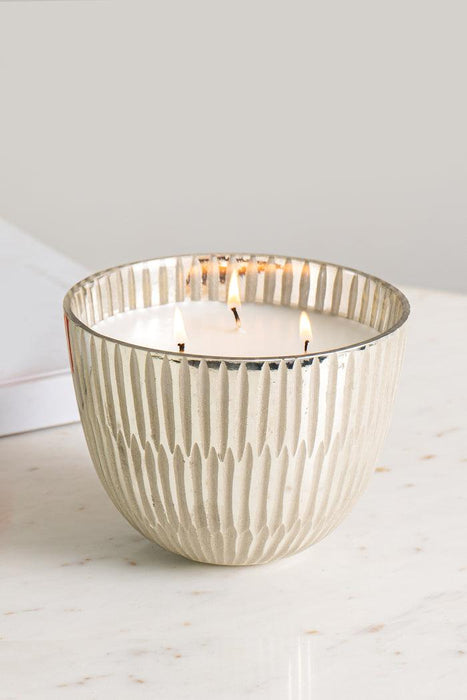 Buy Candle - Ivory Gold Bell Bowl Scented Candle For Home & Table Top Decoration by Doft Candles on IKIRU online store