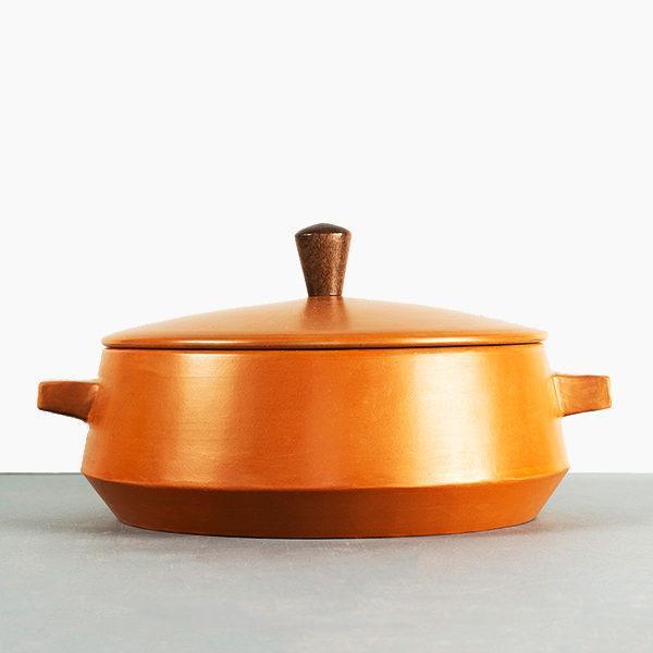 Buy Cookware - Terracotta Earthen Cooking Pot With Wooden Handle & Lid For Kitchen And Cookware by Rayden on IKIRU online store