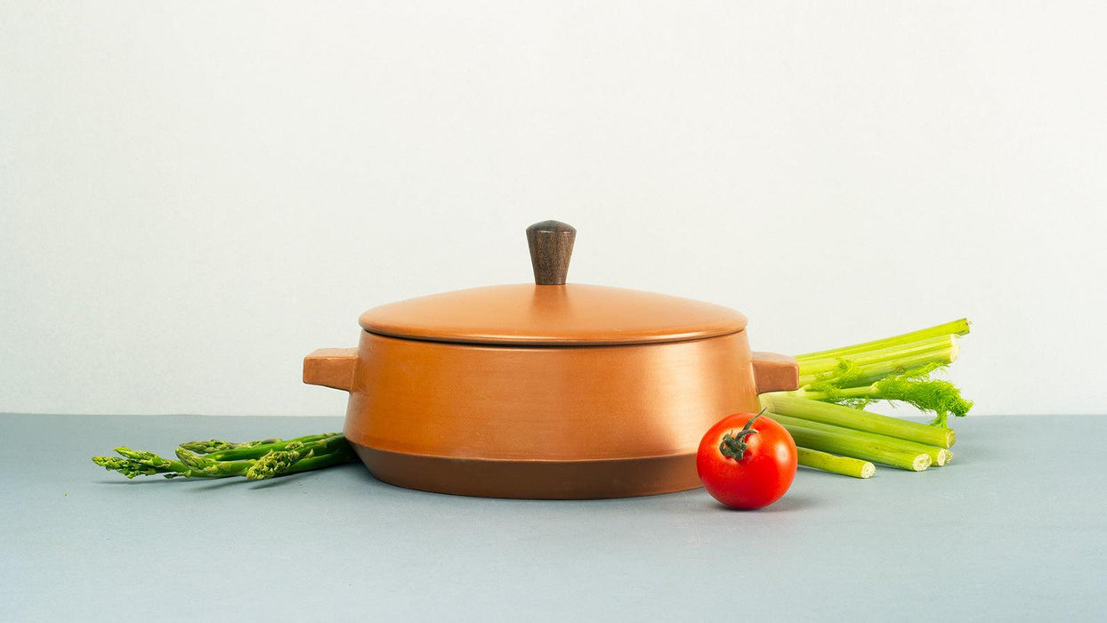 Buy Cookware - Terracotta Earthen Cooking Pot With Wooden Handle & Lid For Kitchen And Cookware by Rayden on IKIRU online store