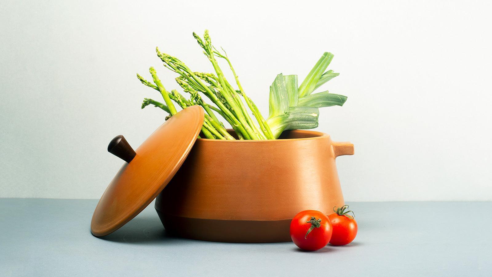 Buy Cookware - Terracotta Earthen Cooking Pot With Wooden Handle & Lid For Kitchen And Cookware by Rayden on IKIRU online store