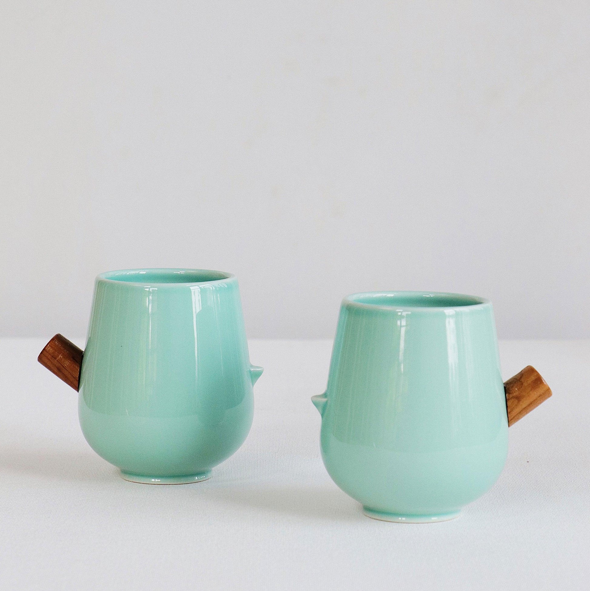 Buy Glasses & jug - Urban Tweeter Glasses | Mug with Lid for Tea and Coffee by Rayden on IKIRU online store