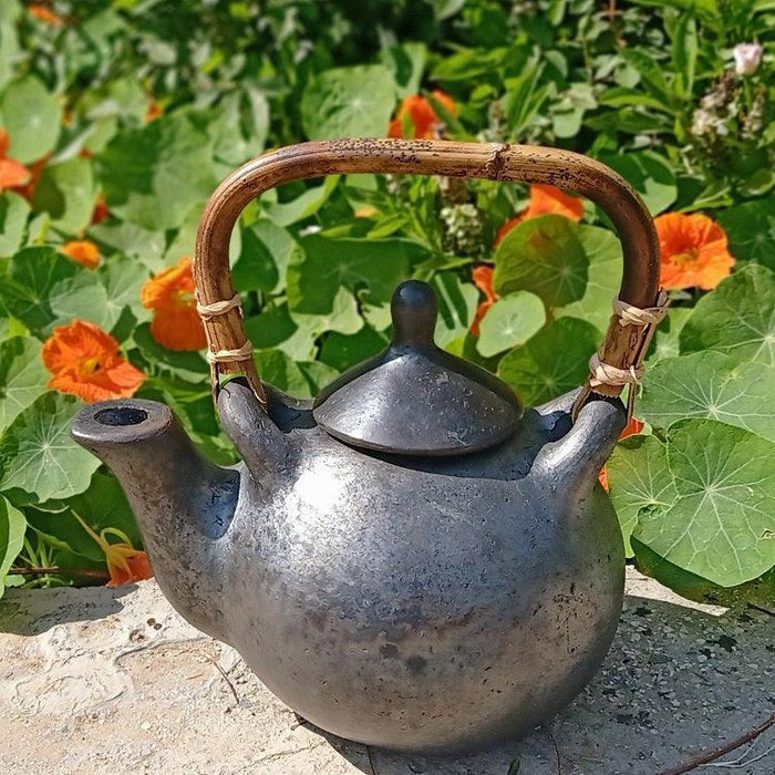 Buy Kitchen Utilities - Longpi Black Pottery Flame Safe Kettle | Tea Pot by Terracotta By Sachii on IKIRU online store