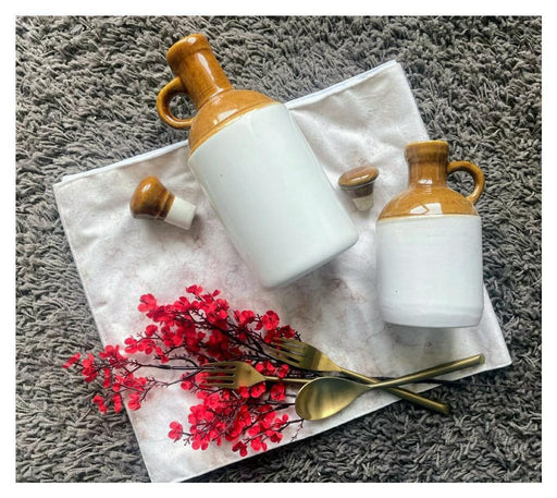 Buy Oil Dispenser - Ceramic Oil Bottle For Kitchen Decor | Oil Dispenser with Lid by Ceramic Kitchen on IKIRU online store