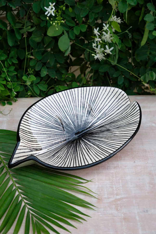 Buy Platter - Unique Lining Ceramic Serving Platter For Serving & Table Decoration | Gifting Plate by Earthware on IKIRU online store