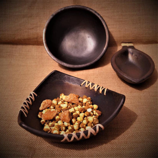 Buy Serving Bowl - Longpi Black Pottery Trikon Serving Bowls Set of 2 by Terracotta By Sachii on IKIRU online store