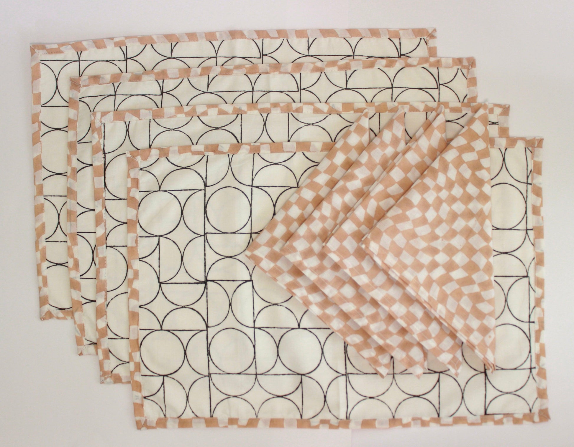 Buy Table Napkin - Sustainable Table Linen Set l Placemats & Napkin by Kaha'ni Living on IKIRU online store