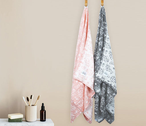 Buy Towels - Banana Jacquard Floral Bath Towel Pack of 2 by Doctor Towels on IKIRU online store