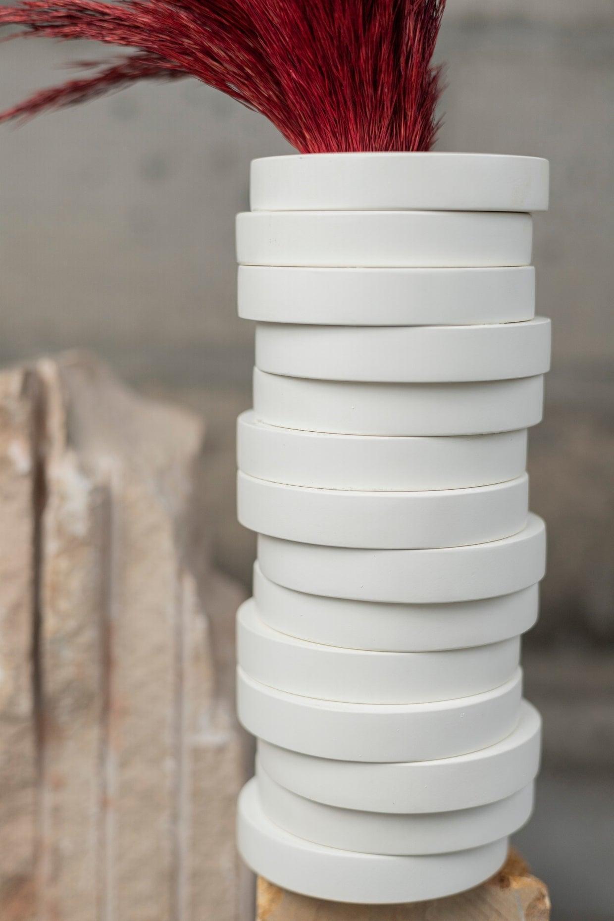 Buy Vase Selective Edition - Yugen Vase by La Dimora Selections on IKIRU online store