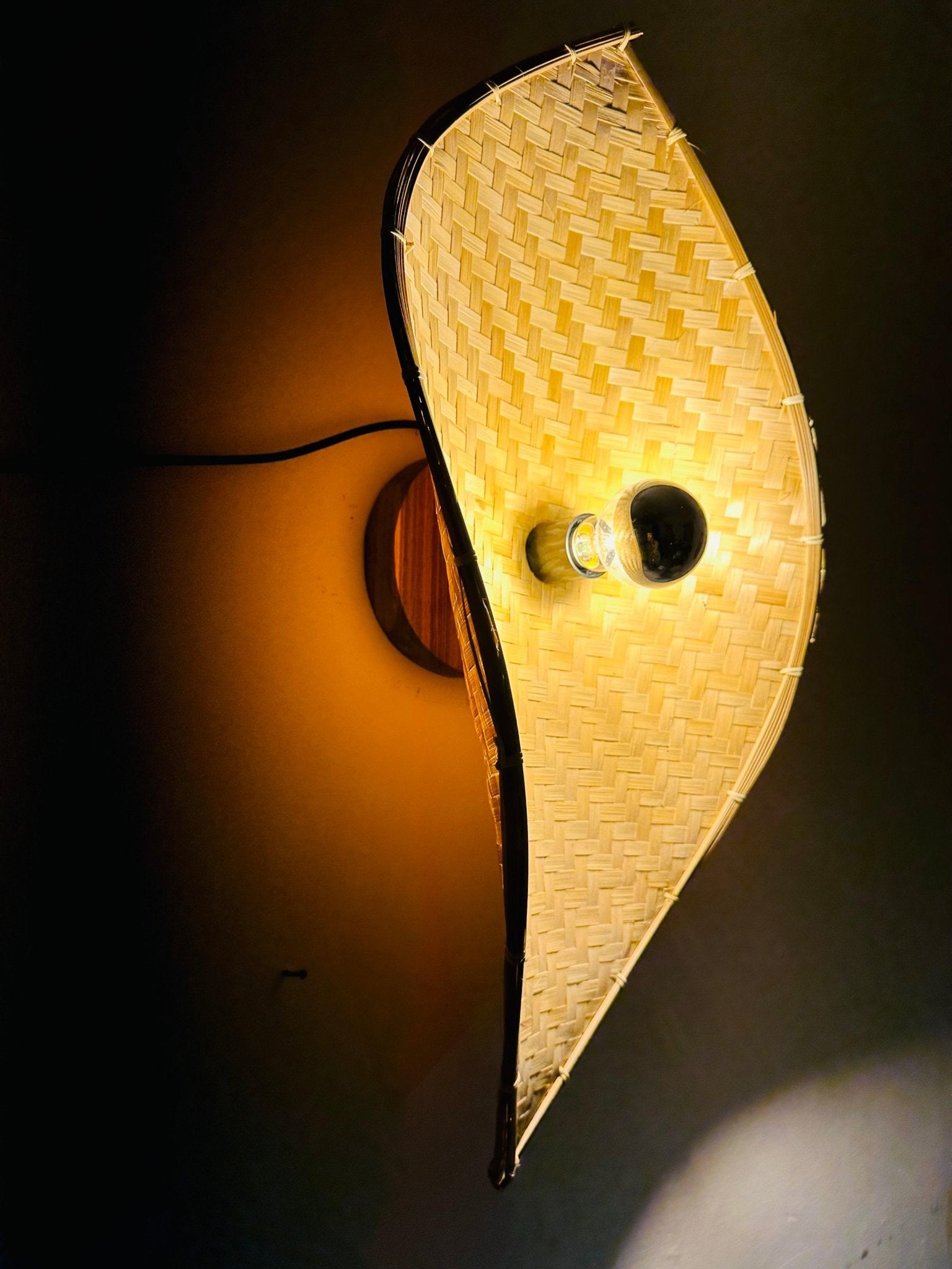 Bamboo Curve Wall Light