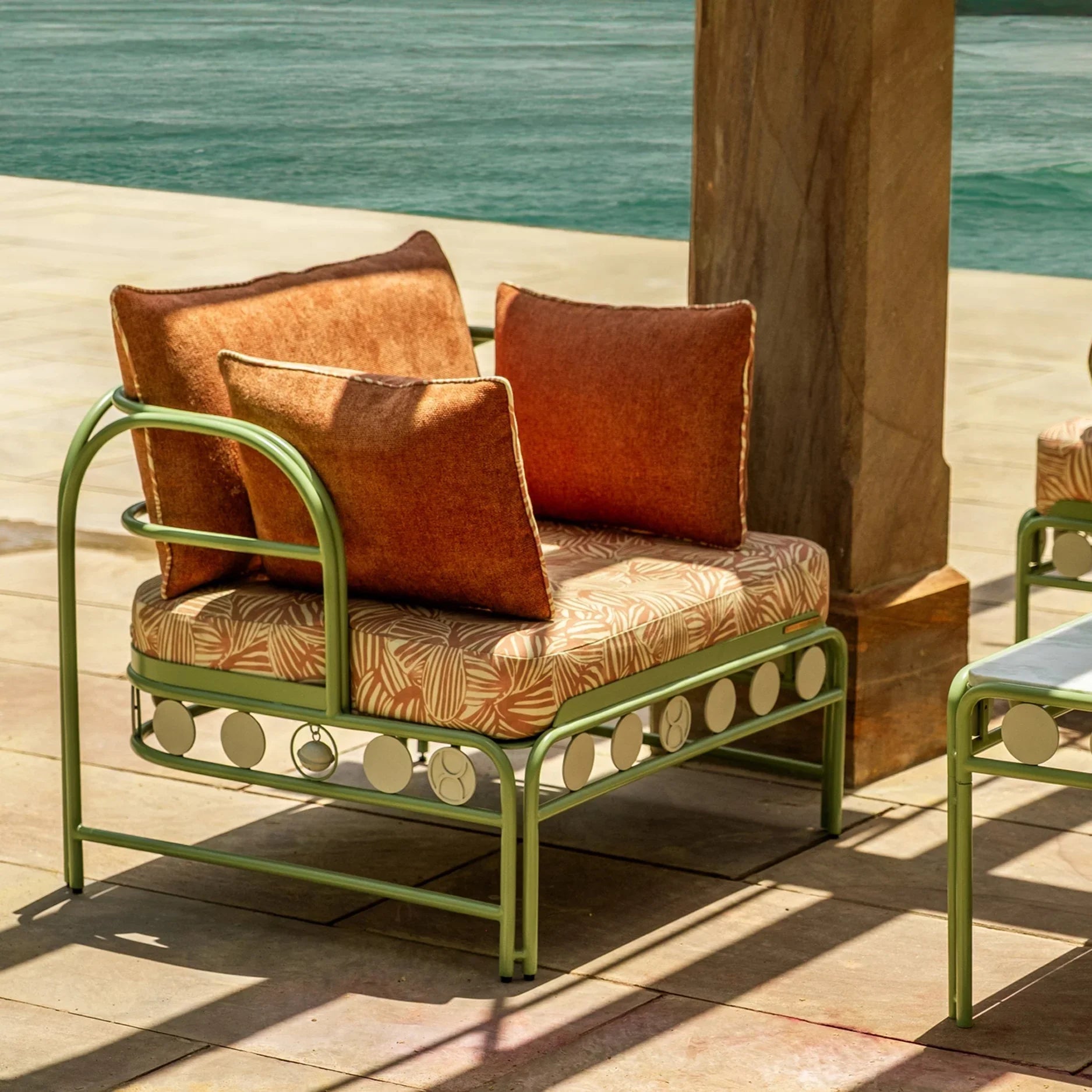 Dastoori Outdoor Single Seater Sofa