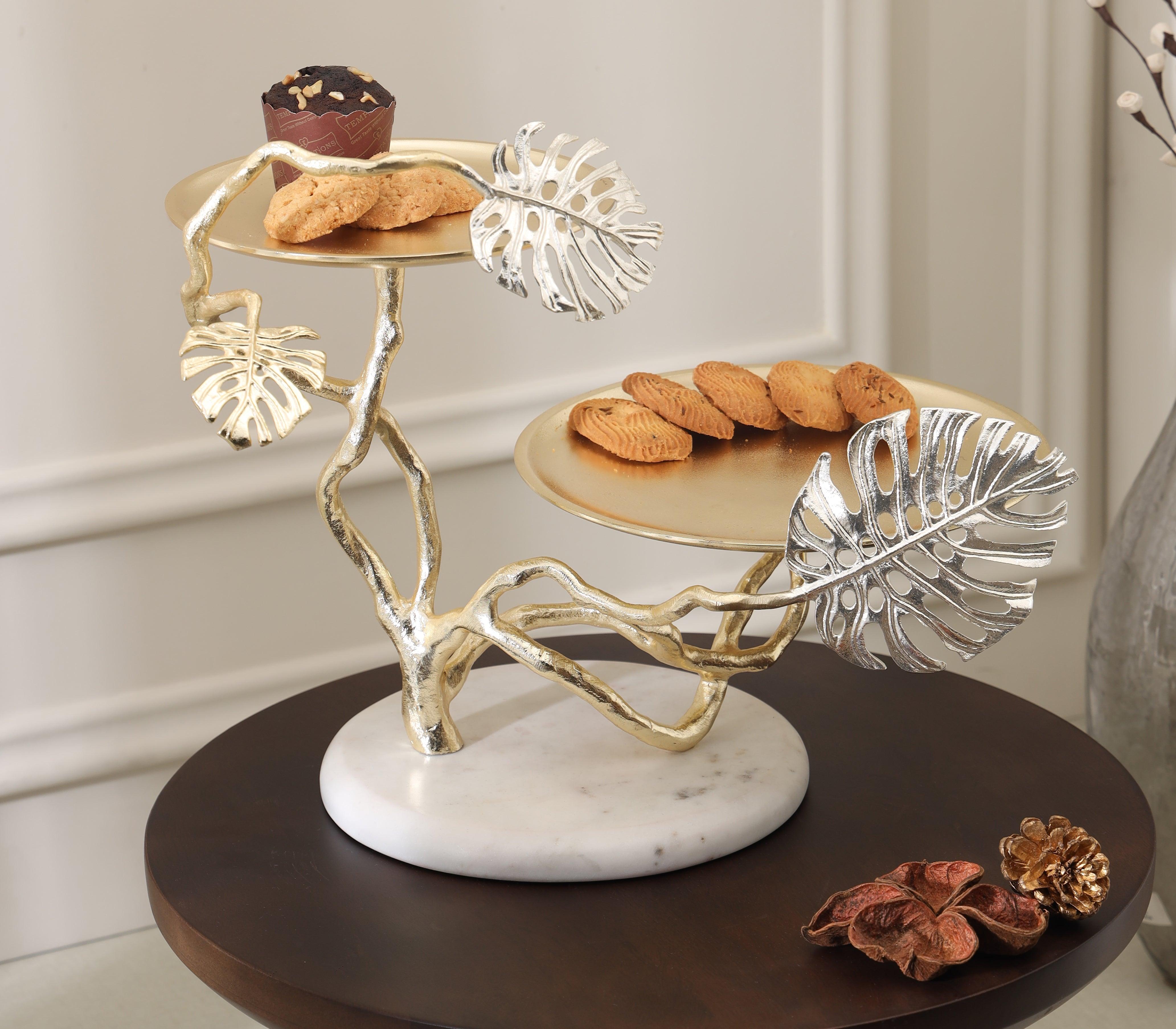 Monstera Leaf Cake Holder