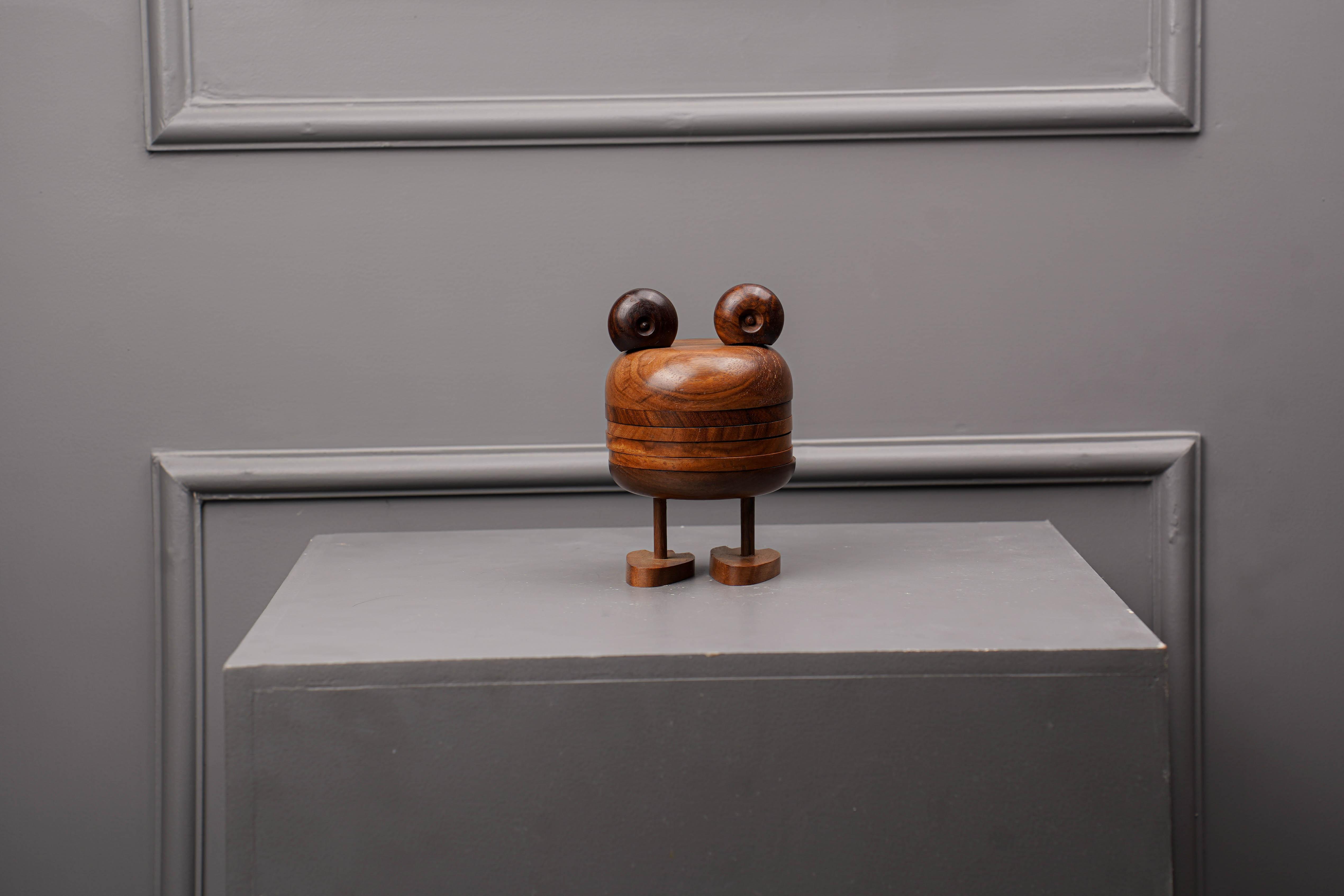 Handcrafted Wooden Frog Coaster ( Set of 6)