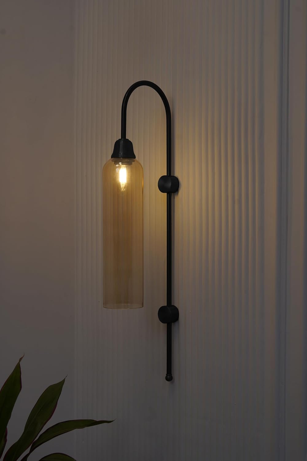 Modern Wall Lamp Black Polished with Golden Luster Long Glass for Bedside, Living Room, Bedroom, Home Decoration, Restaurant