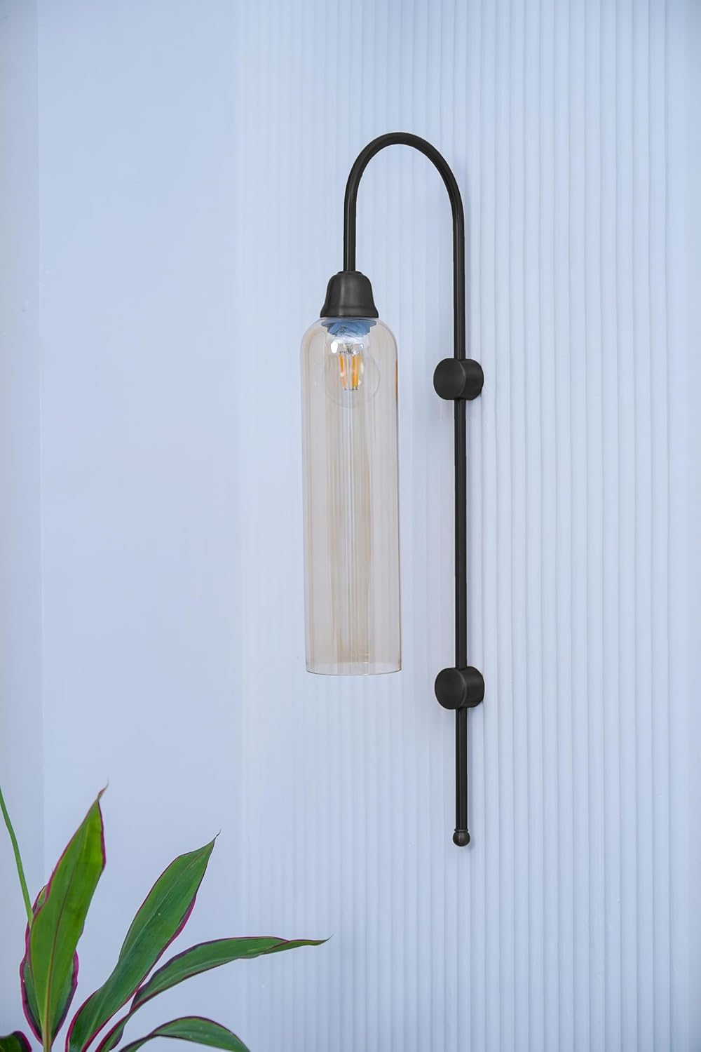 Modern Wall Lamp Black Polished with Golden Luster Long Glass for Bedside, Living Room, Bedroom, Home Decoration, Restaurant