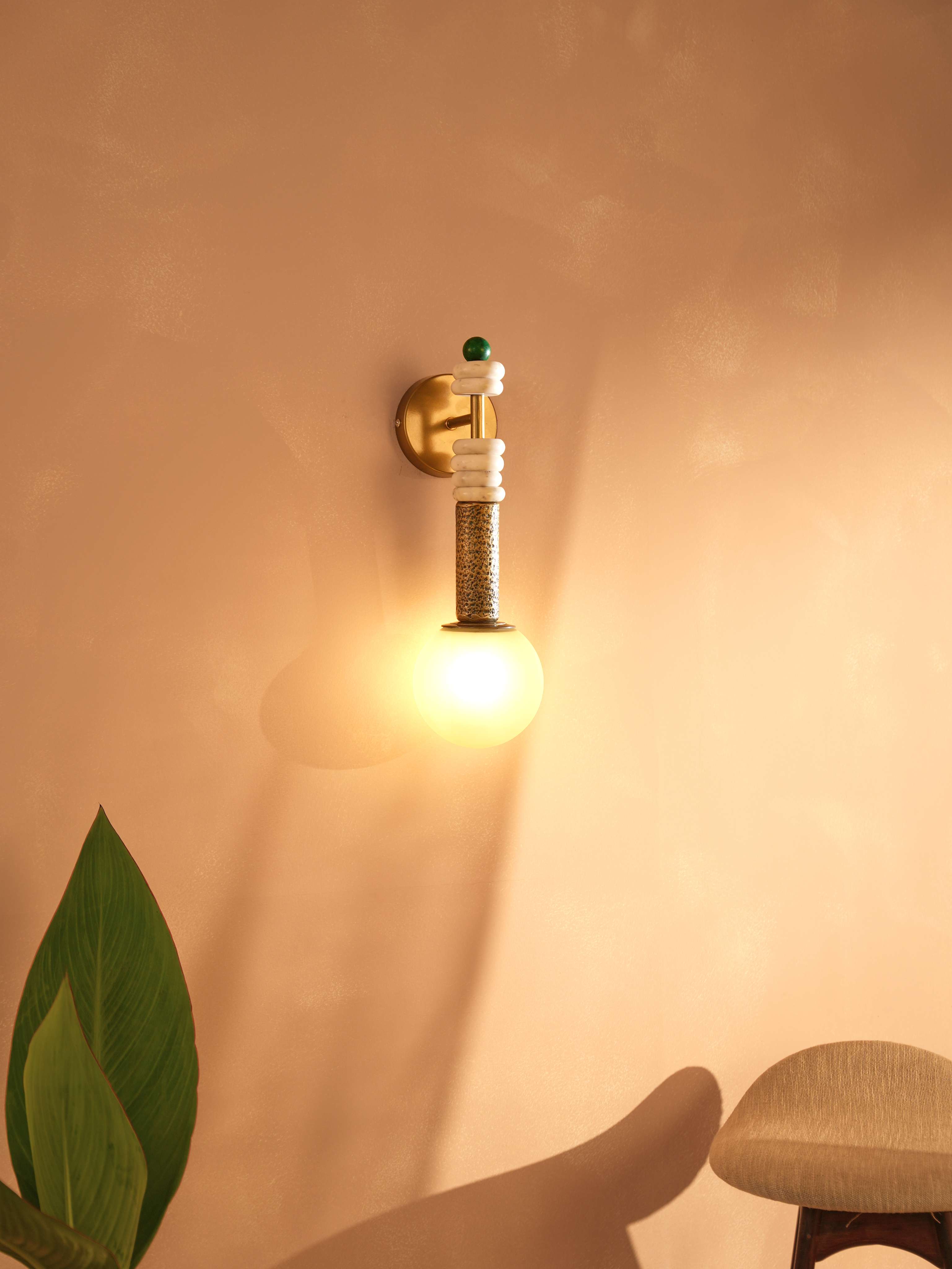 Virga Squat Wall Lamp