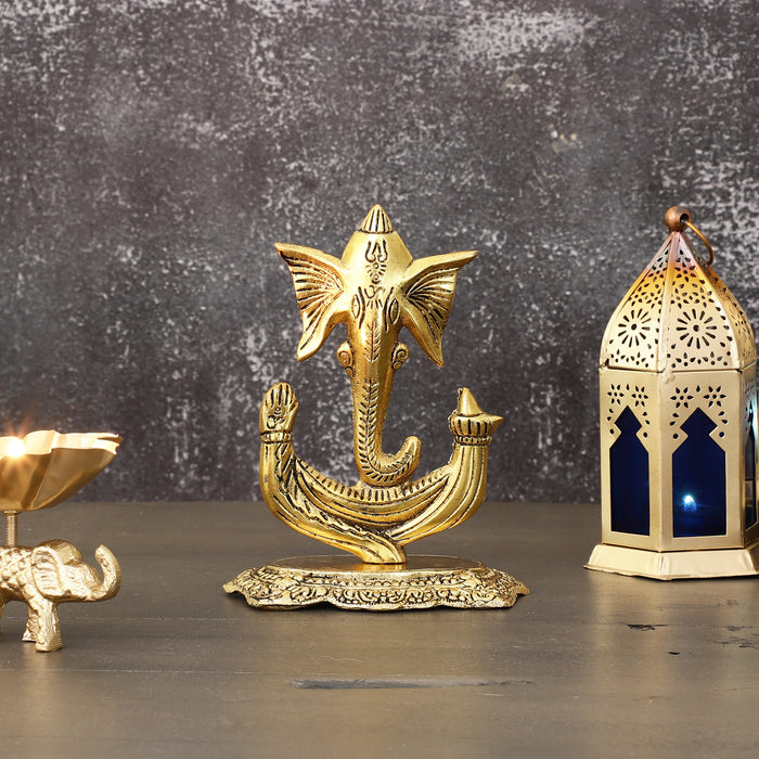 Ganesh Idol with Elegant Red Velvet Packaging