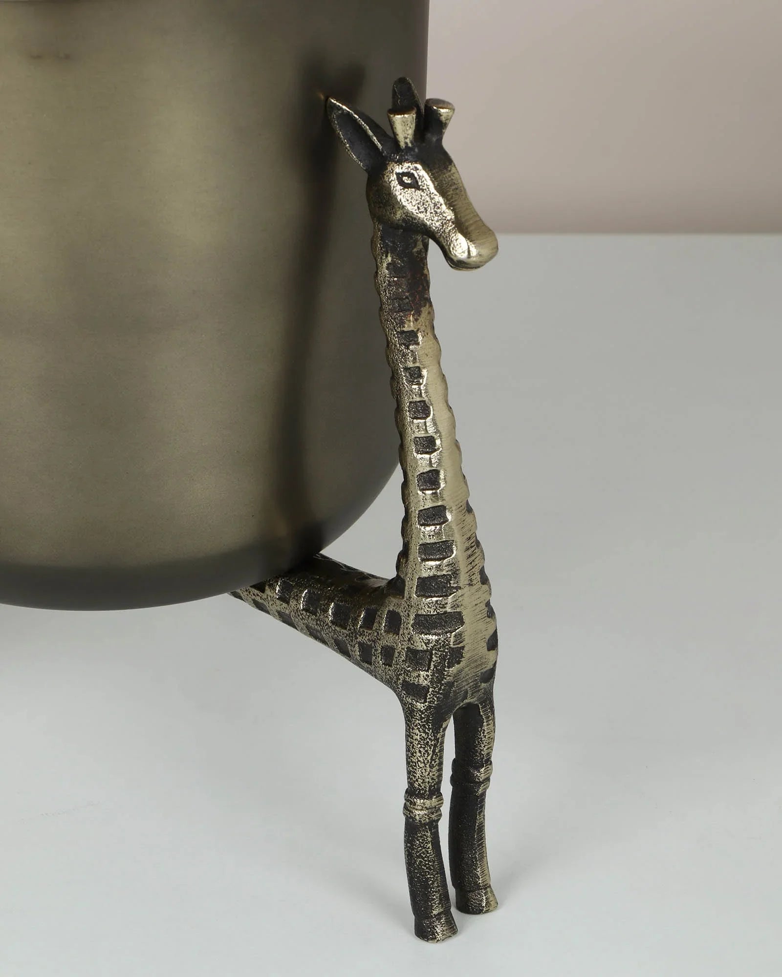 Leticia Giraffe Table Top Planter