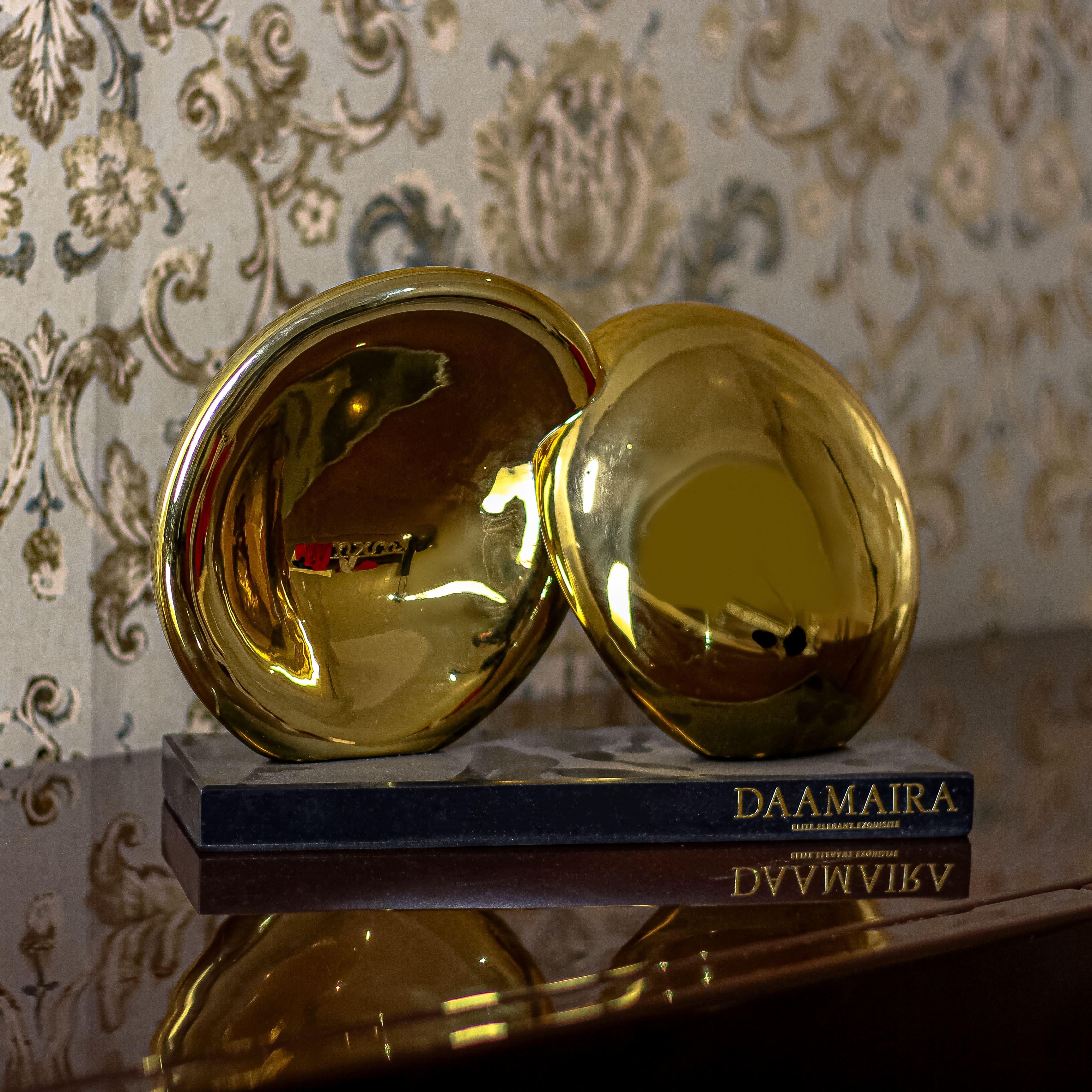 Intersecting Gold Decor Object