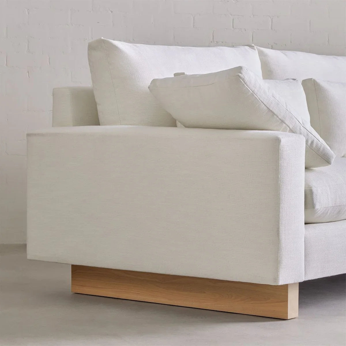 Bursa Sofa | Sheesham Wood & Linen Fabric