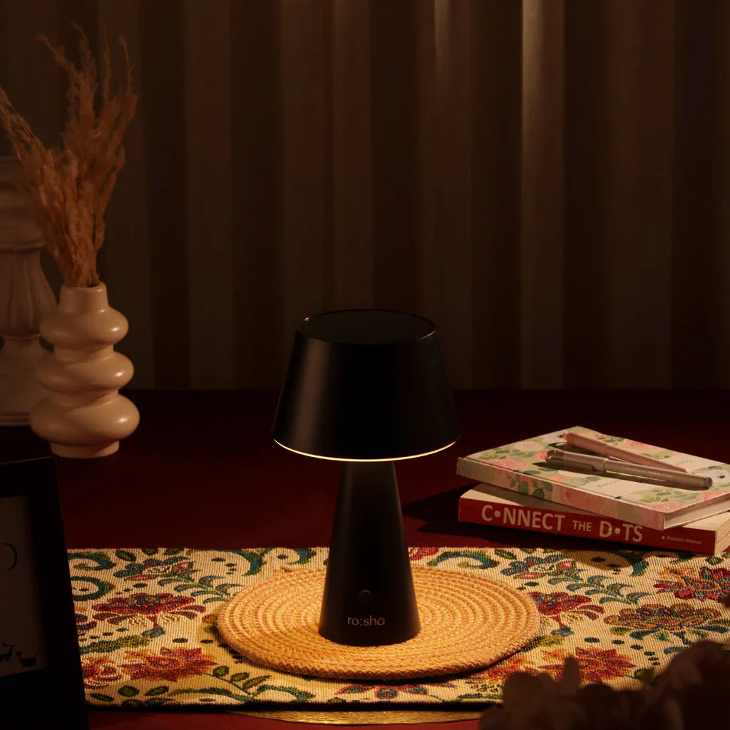 Helia Solar | Table lamp