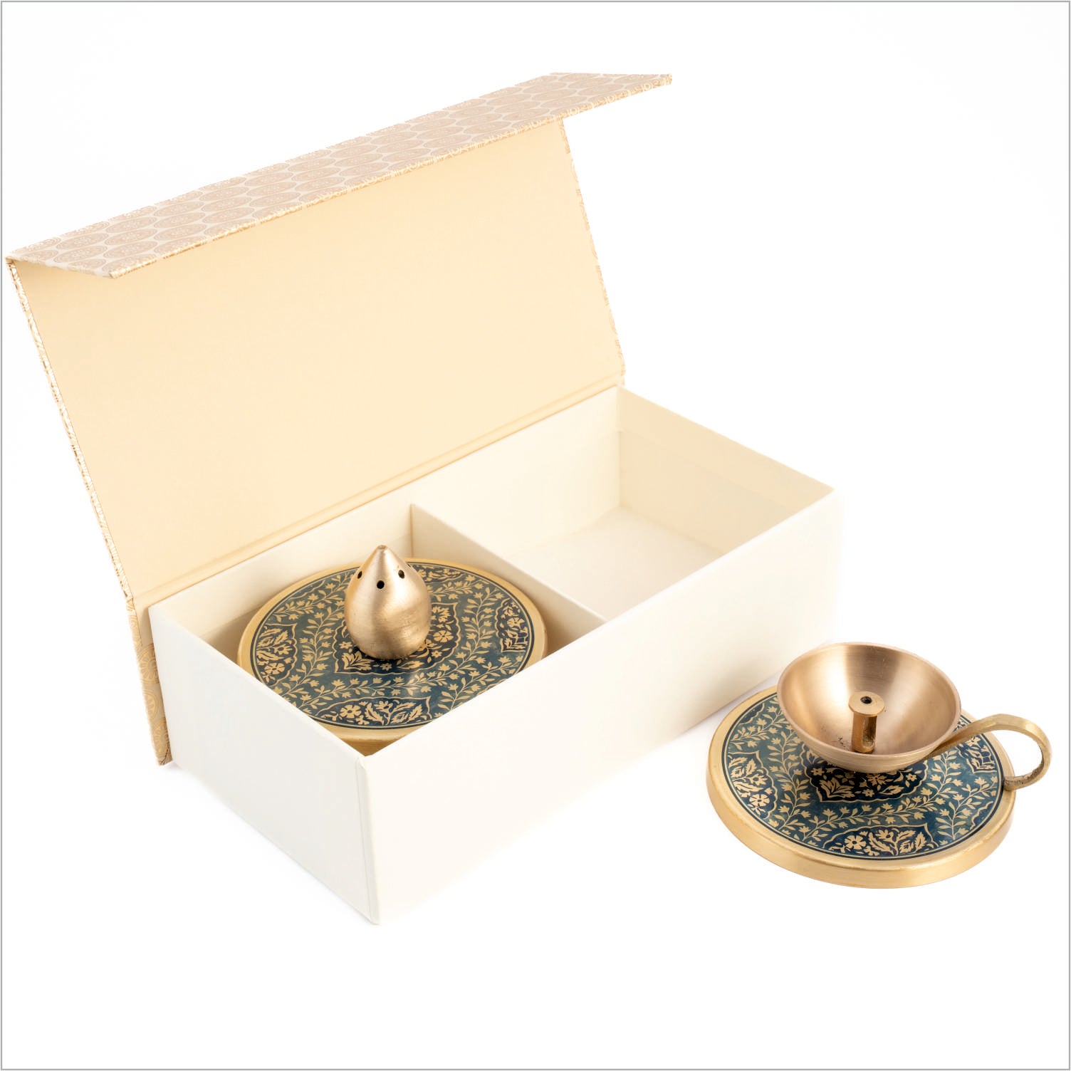 Gift Box: Omkar Diya+Incense Holder
