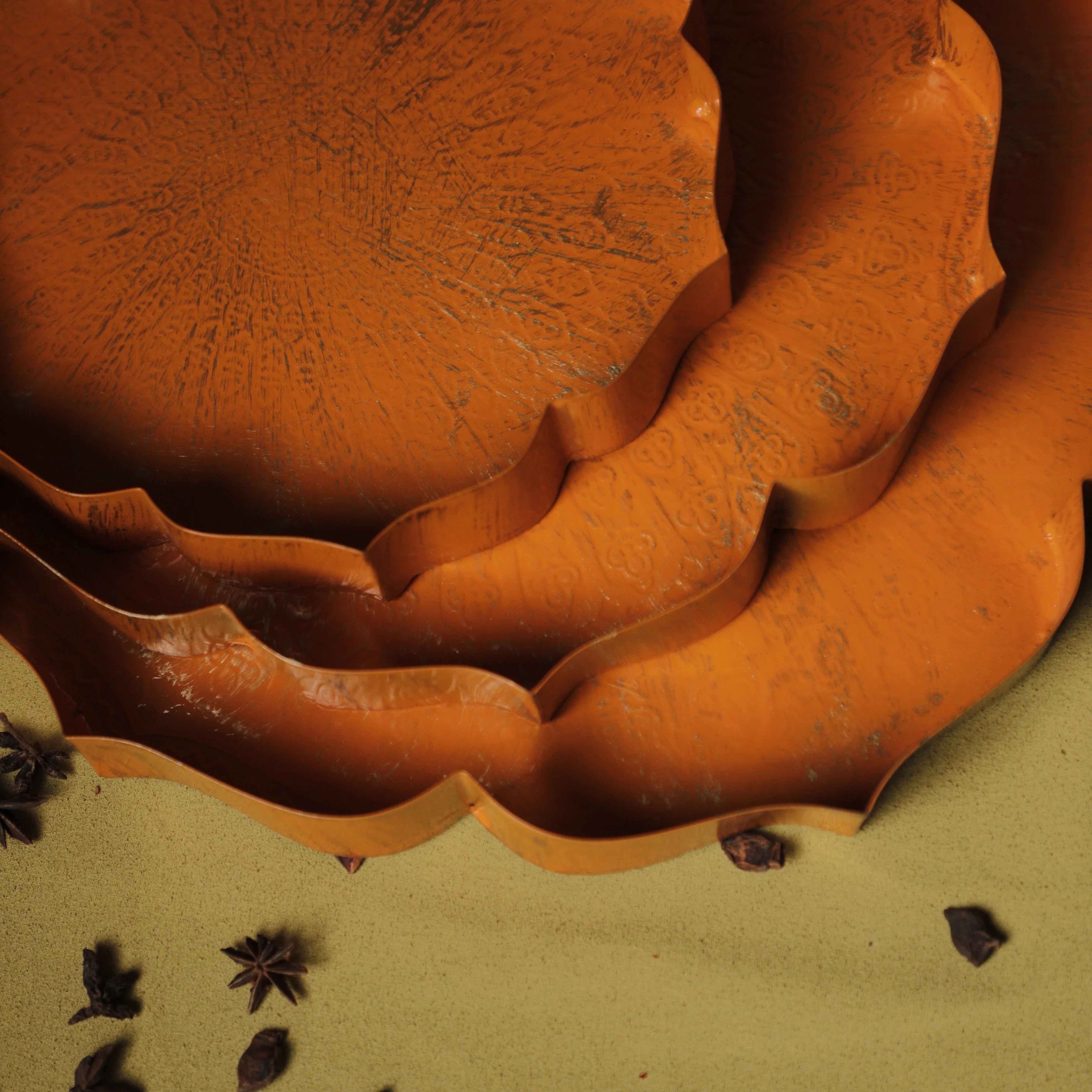 Handcrafted metal Urlis | Set of 3