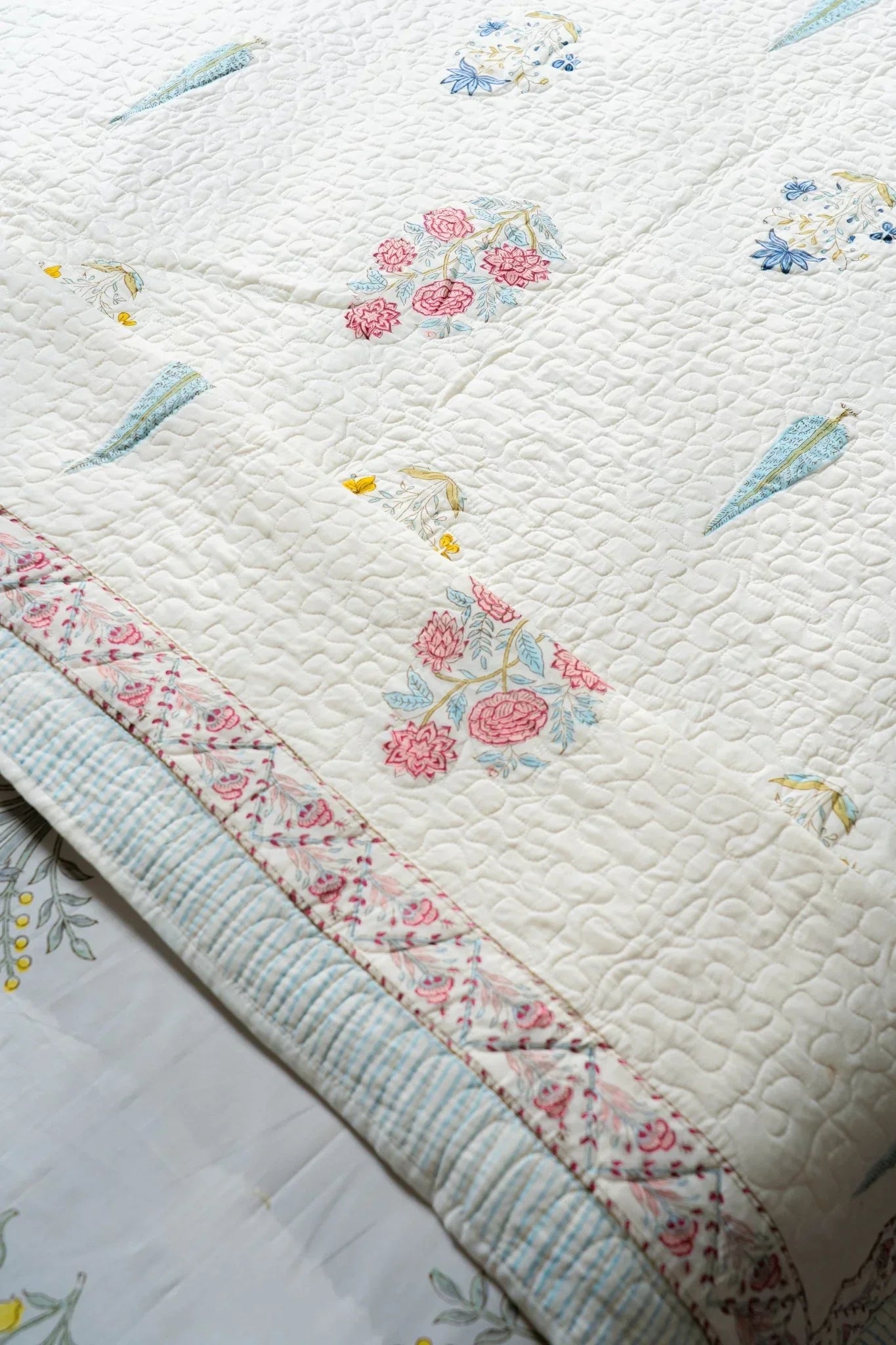 Champa Saanjh Quilted Bed Cover