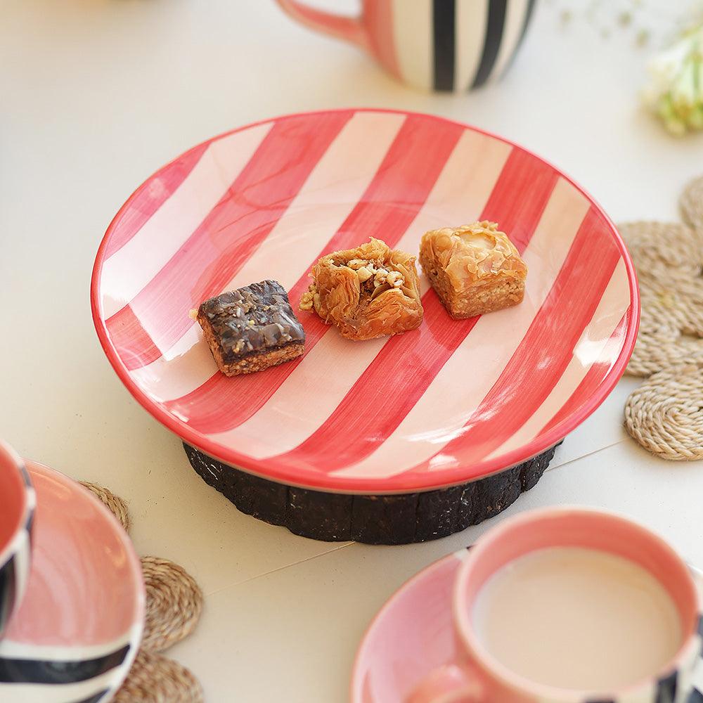 Chic Contrast Dessert Plates- Set of 2