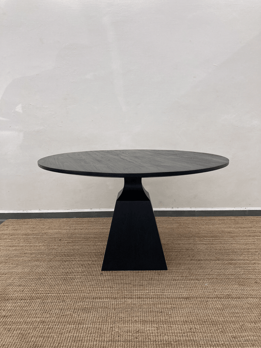 Shade dining table