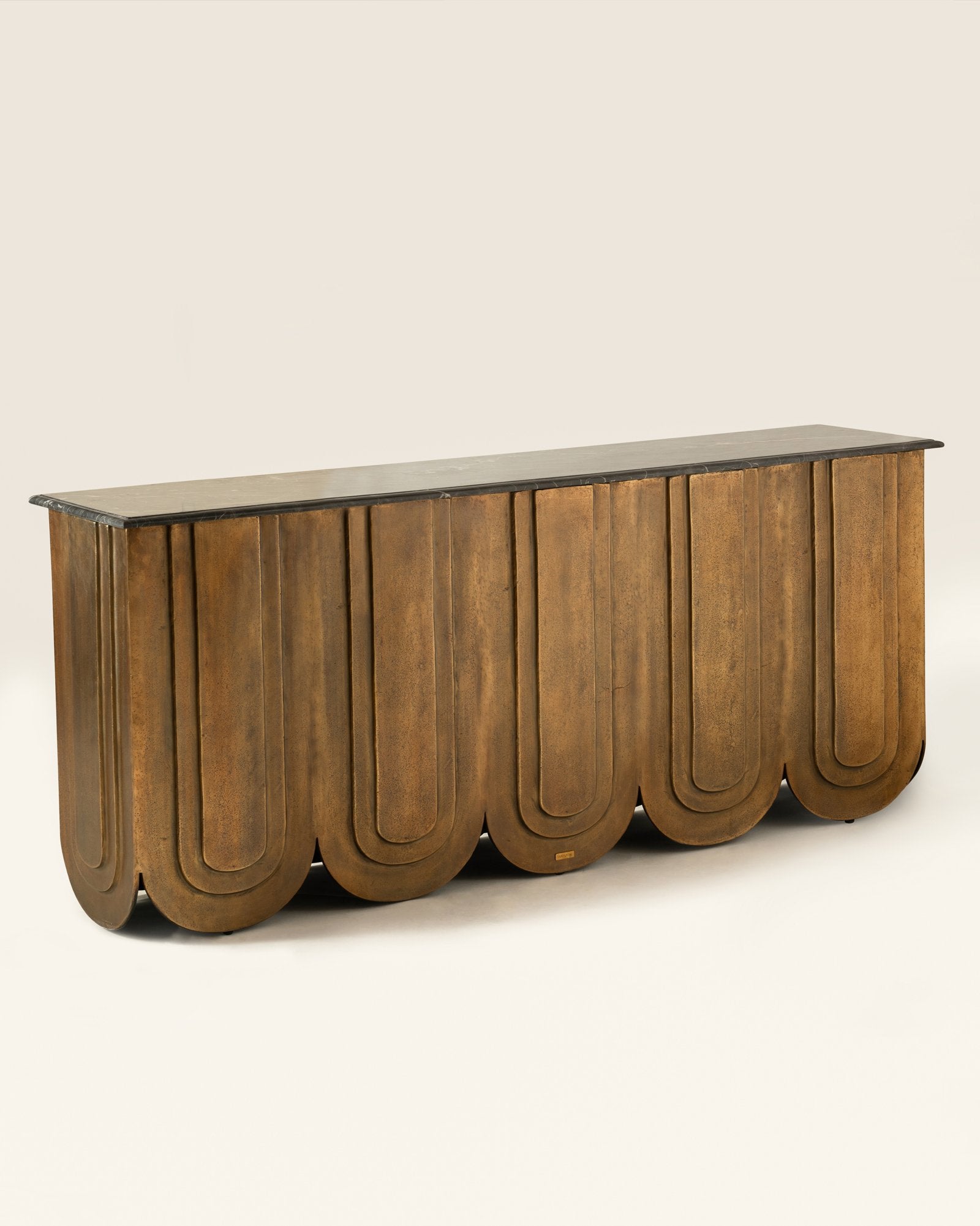 The veil console table