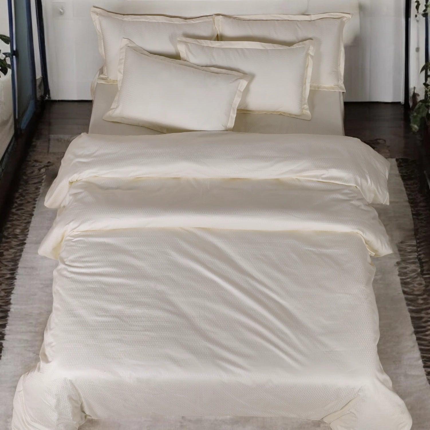 Infinity Jacquard Bedding Set | Timeless Endless Bedding