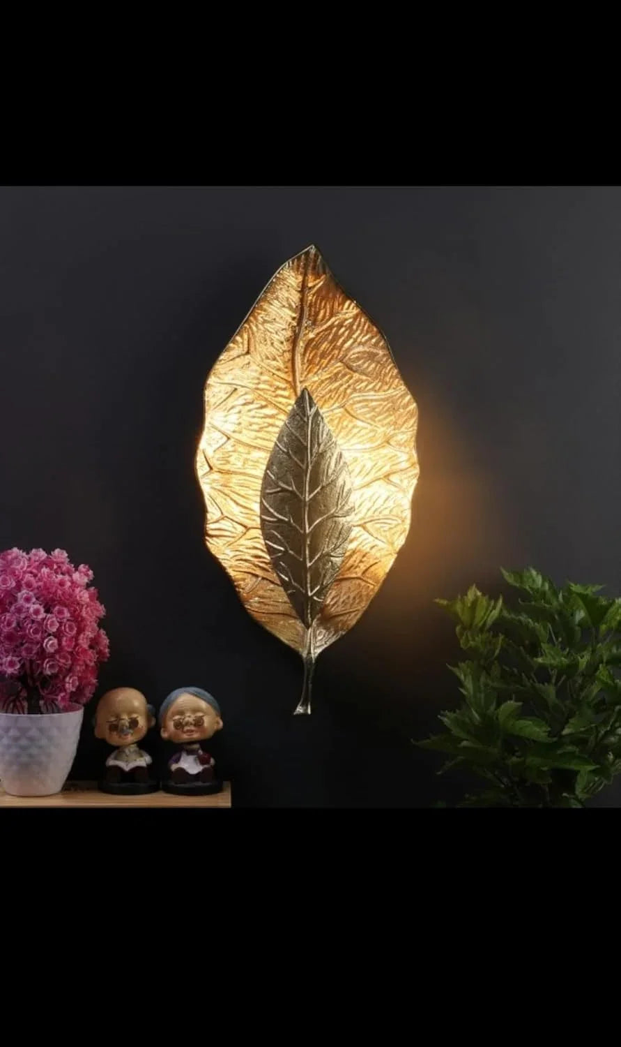 Antique Brass Finish Dual Adorned Leaves Contemporary Single Wall Light