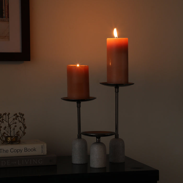 Marble Pri Pillar Candle Stand Set In Black