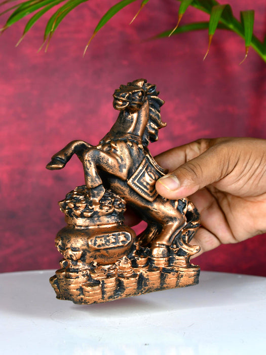 Resin Coin Horse Holder