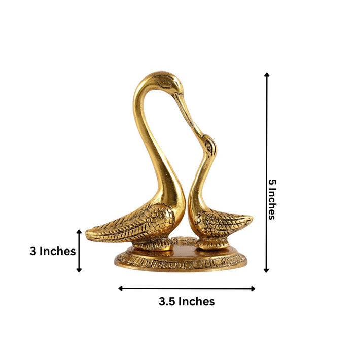 Metal Swan Pair Decorative Showpiece